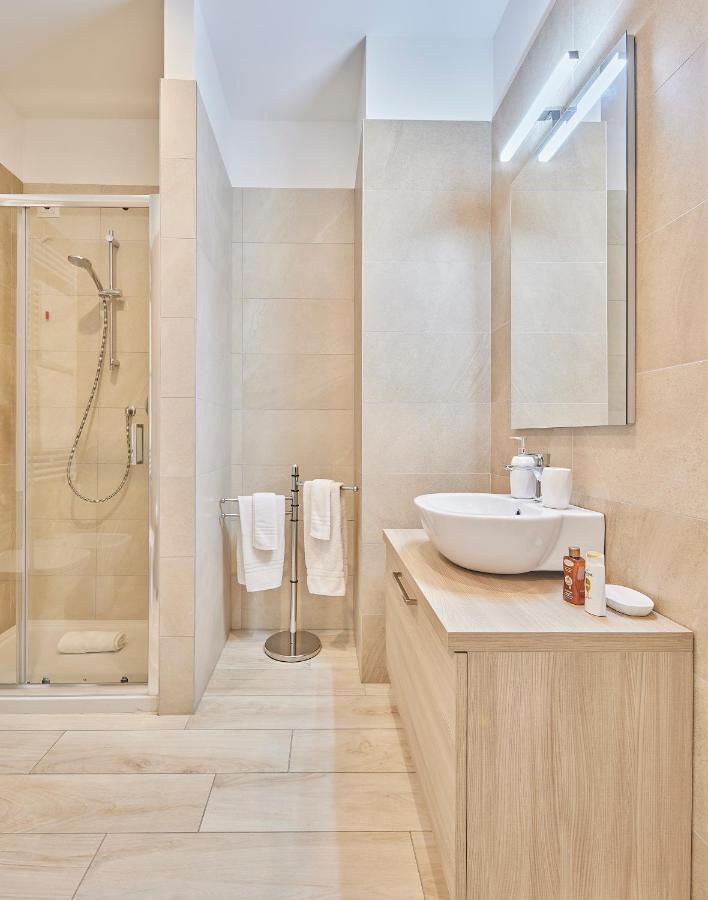 Monviso Modern - Exclusive Apartment 米兰 外观 照片
